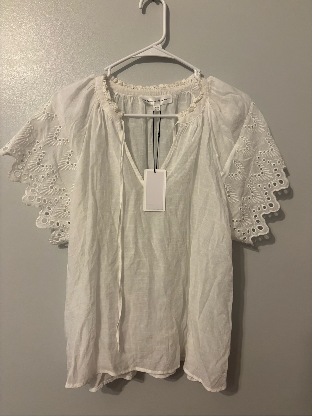 New medium white Chelsea & Theodore V-neck eyelet blouse